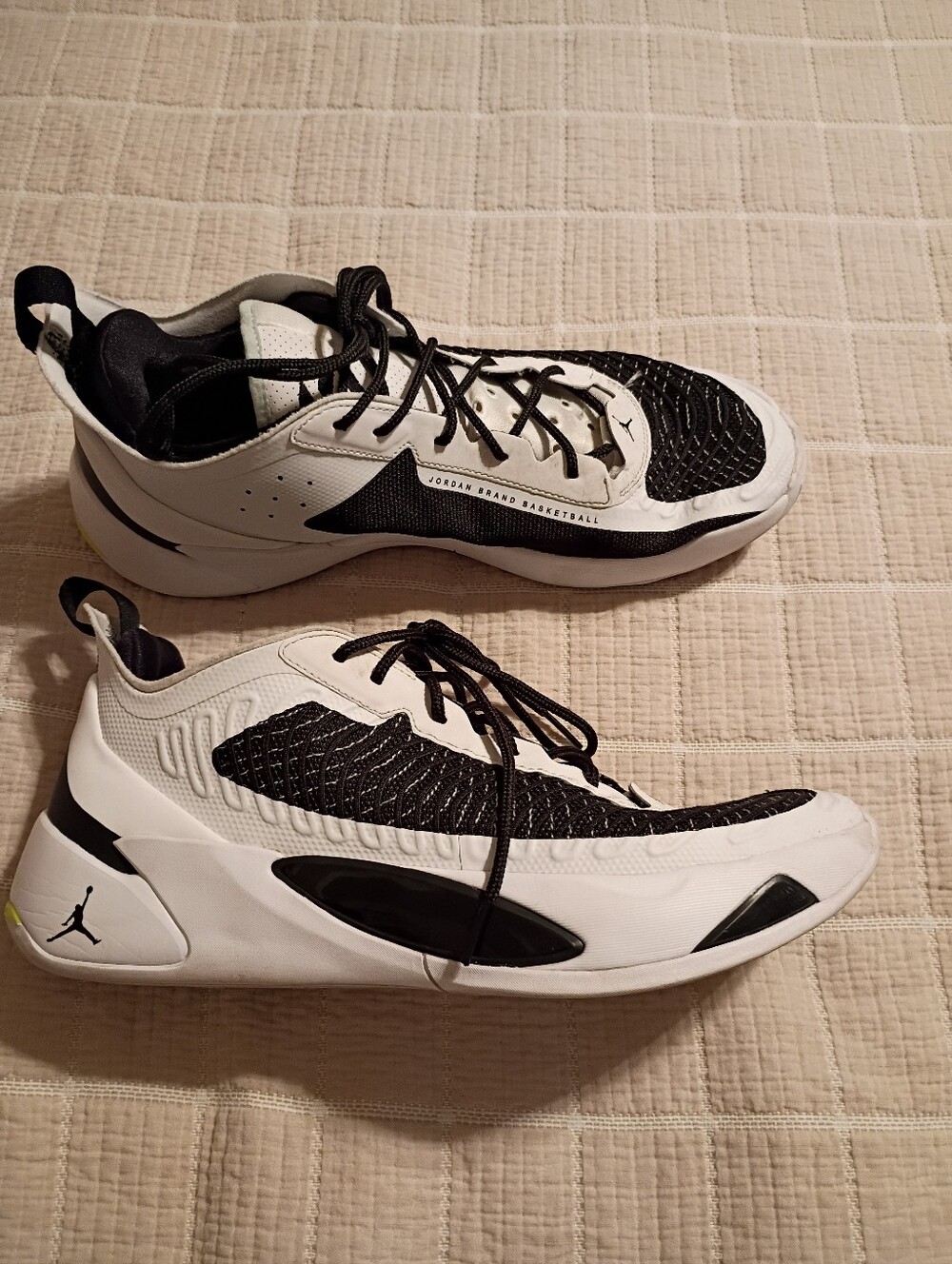 Jordan Men’s Black & White Low-Top Basketball Sneakers